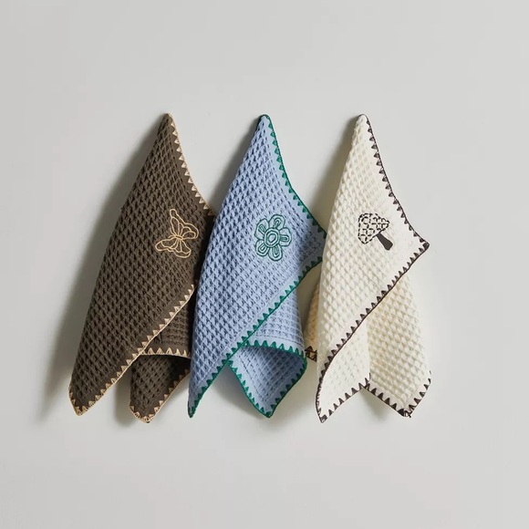 Urban Outfitters Critter Waffle Tea Towel, Cream, NWT - Picture 4 of 9